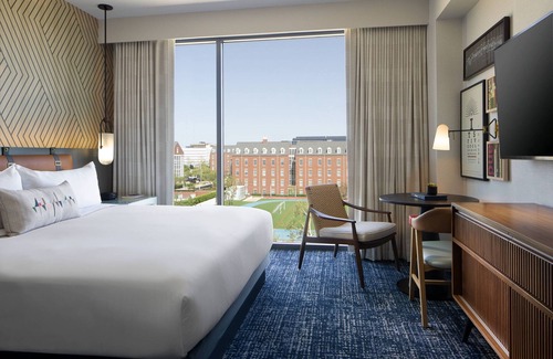 Central Oklahoma City Hotel | The Ellison, Oklahoma City, a Tribute Portfolio Hotel