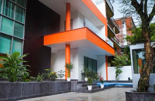 Noida Hotel | The Embassy Inn Sector 19