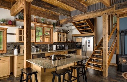 Evergreen Cabina | The Evergreen Castle - Sauna, Trails, Lake, Nature