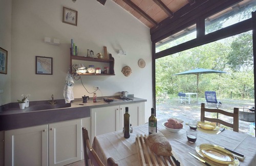 Monteverdi Marittimo Casa | El zorro del faro. Casa de vacaciones rodeada de vegetación