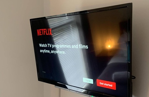 Aberdulais Casa | The Falls - TV in Every Bedroom!
