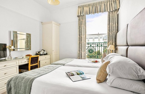 Maenporth Hotel | The Falmouth Hotel