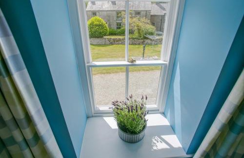 Moelfre Casa | The Fancy House