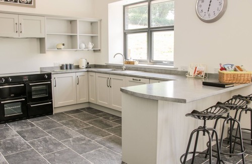 Brampton Bryan Casa | THE FARM, family friendly, luxury holiday cottage in Presteigne