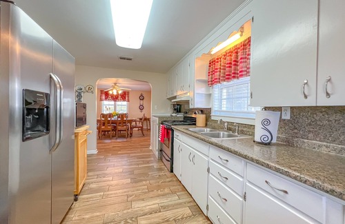 Clarksville Otro | The Farm House