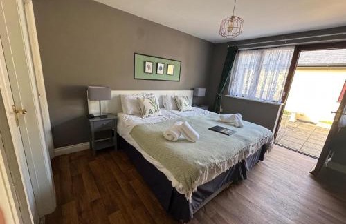 Longhope Hotel | The Farmers Boy Inn Guest House