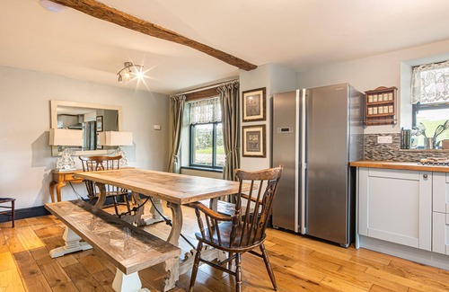 Bakewell Cabaña | The Farmhouse