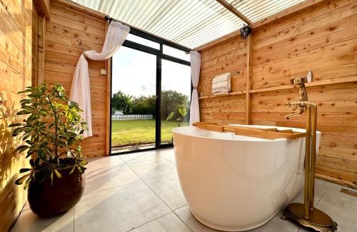 Riara Ridge Casa | The Farmhouse, Tigoni, 1920s home, 85 acre tea farm, outdoor bath & shower