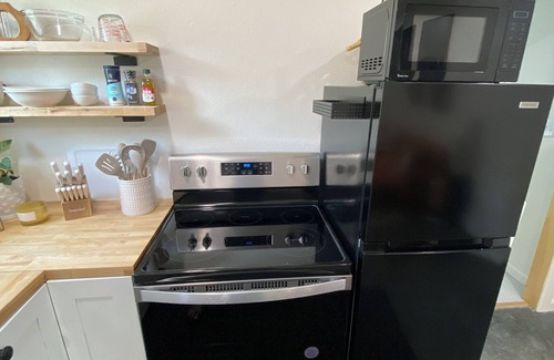 Greenwood Casa | The Fern House - Cozy Bungalow