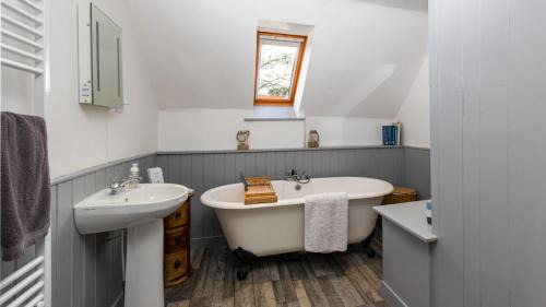 Aberfeldy Casa | The Ferry House Cottage