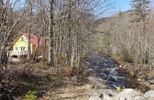 Saint-Raymond Chalet De Esquí | The flat rock