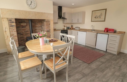Hallington Casa | THE FOLLY, pet friendly, country holiday cottage in Belsay