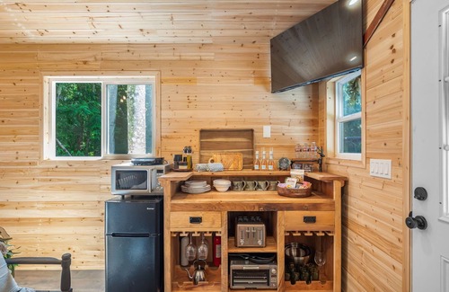 Mount Vernon Cabina | The Forest Estate Cabin in Mount Vernon WA