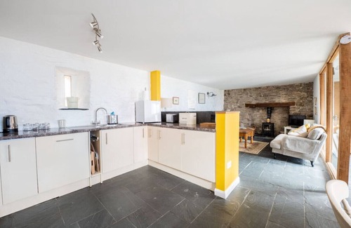 Tenby Casa | The Forge · St Davids Hideaway with Roll-top Bath & Log Burner