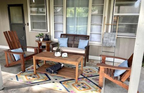 Siloam Springs Casa | The Fox Den