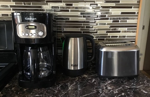 Lee Casa | El nido de Berkshire de la gallina pecosa