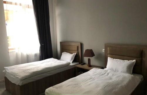 Kentron Cama Y Desayuno | The Friends