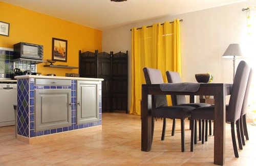 Garrigues-Sainte-Eulalie Apartamento | Los jardines de Holî el apartamento