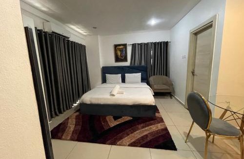 East Legon Apartamento | The Gallery Suites by Olive Gold
