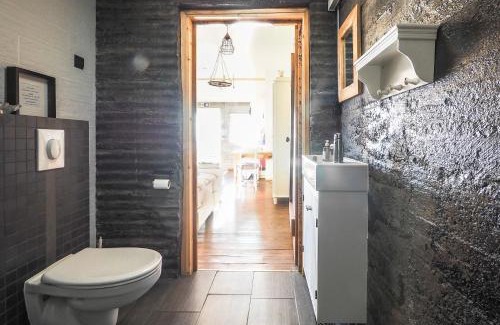 Varmahli Apartamento | The Garage