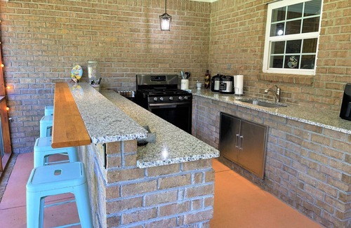 Sumter Casa | The Garden Getaway near SHAW AFB
