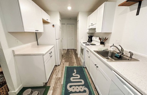 West Valley Casa | The Garden - greenery inspired duplex unit!