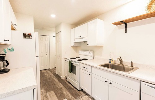 West Valley Casa | The Garden - greenery inspired duplex unit!