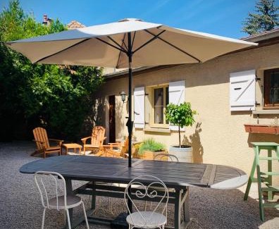 Santenay Casa | The Gate House & Winery