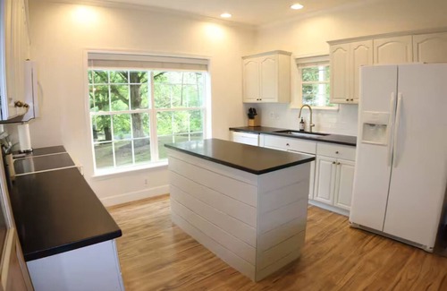 Mount Airy Casa | The Gentry Hideaway – A Private Mayberry Retreat