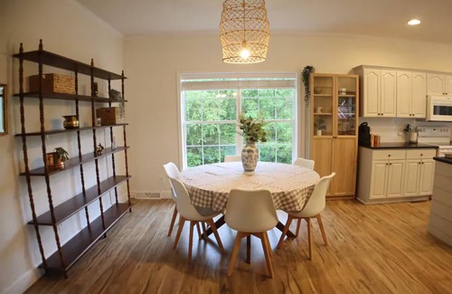 Mount Airy Casa | The Gentry Hideaway – A Private Mayberry Retreat