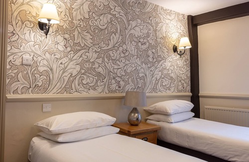 Kingsclere Hotel | The George & Horn near Newbury