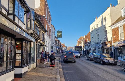 Battle Casa | The George Hotel