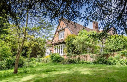 Evesham Casa | The Gingerbread House