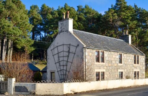 Woodend Casa | The Glebe