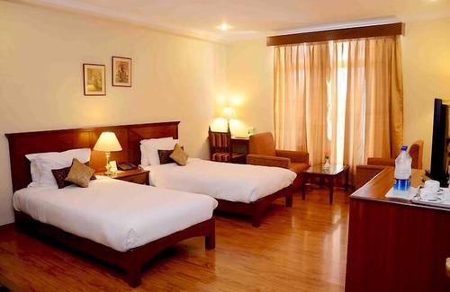 Amer Fort Road Complejo | The Gold Palace & Resorts