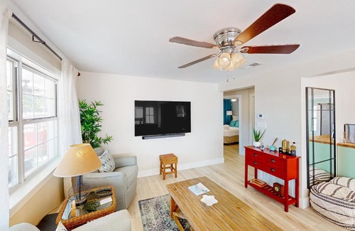 Riviera Beach Casa | The Good Life On Le Grand