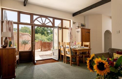 Tunstead Casa | The Granary