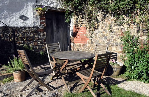 Christchurch Casa | 'The Granary' in glorious Devon countryside, sleeps up to 4 people