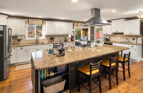 Three Tree Point Casa | The Grand 5K! Near Ocean, Airpt