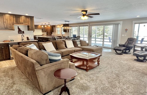 Cascade Casa | The Great Outdoors - Fantastic home - Lake Cascade - Game room - A/C - Lots of parking