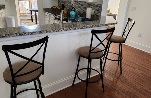 Huntsville Casa | The Green Oasis Near Providence, Mid City