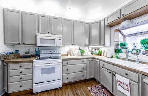 Stillwater Casa | The Greenwood Bungalow