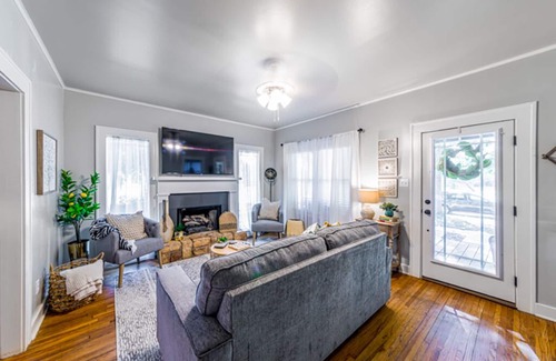 Stillwater Casa | The Greenwood Bungalow