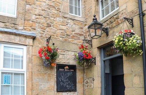 Wark Cabaña | THE GREY BULL APARTMENT, pet friendly, with open fire in Wark