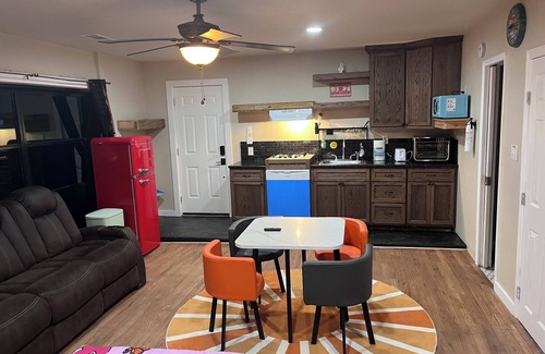 Austin Casa | The Groovy Bungalow, a unique and retro getaway.