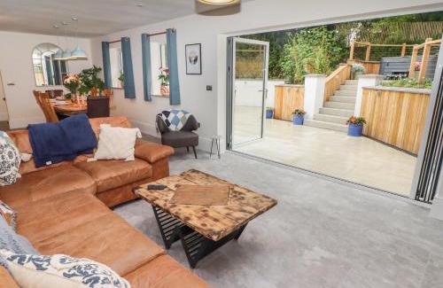Haverfordwest Casa | The Grove