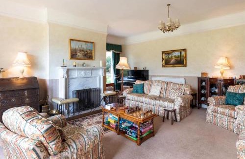 Aubourn Casa | The Hall