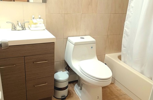 Rochdale Casa | The HangarSuites 5 minutes from Jfk Airport /LGA/UBS Arena/Casino