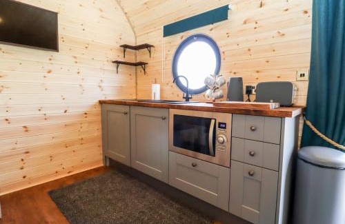 Chipping Norton Casa | The Happy Valley Pod