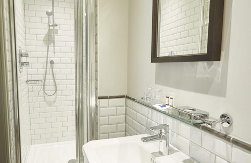 Chorley Hotel | The Hartwood Hall Hotel by Greene King Inns